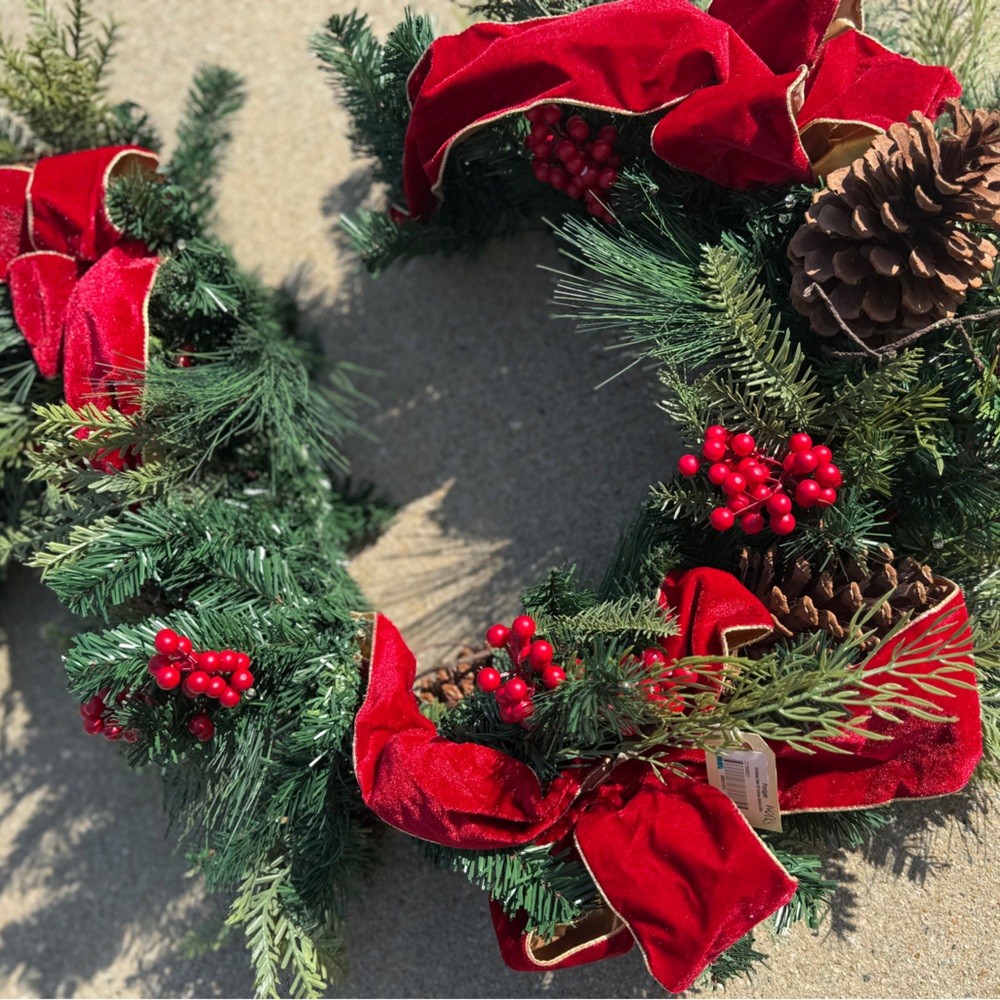 Frontgate Holiday Pine Garland with Red Bows - NWT - Picture 14 of 16